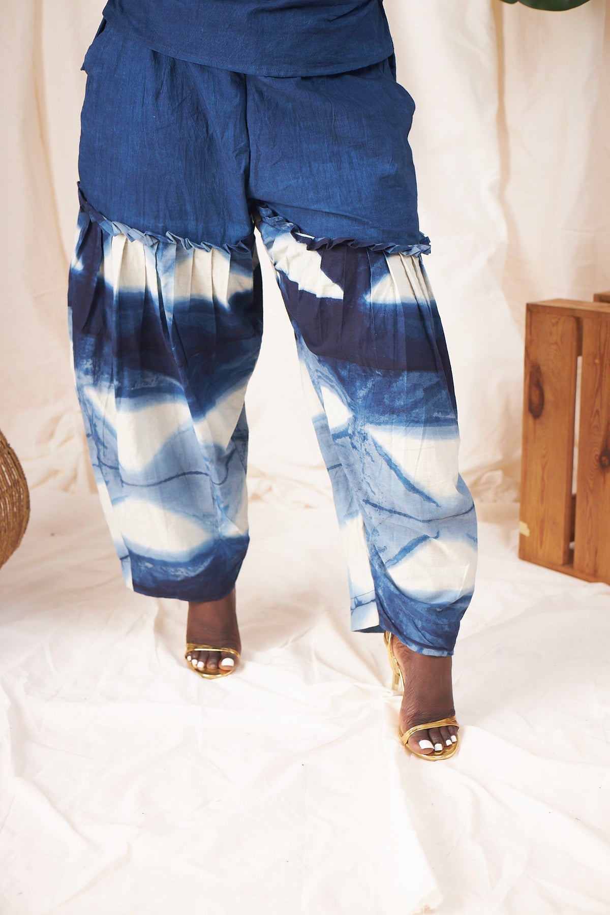 Nia two-way top and barrel pants set